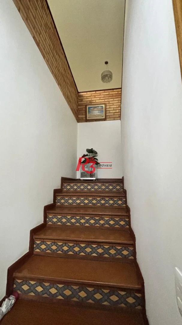 Casa com 3 dormitórios à venda, 157 m² por R$ 1.300.000,00 - Embaré - Santos/SP