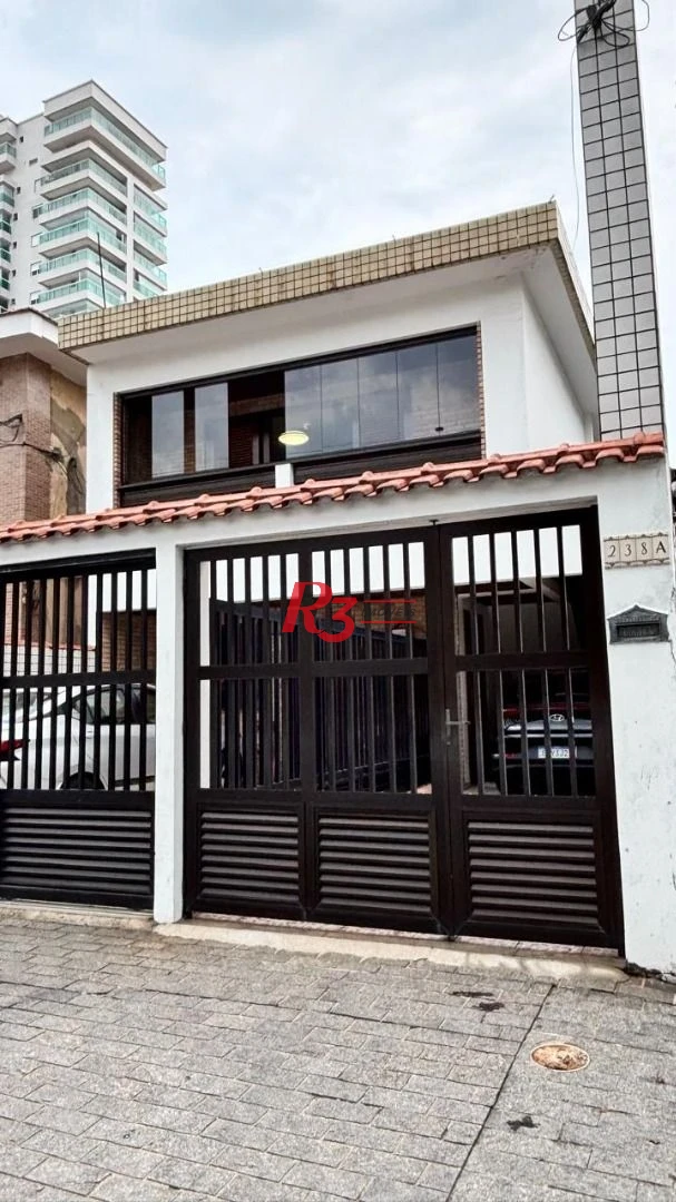 Casa com 3 dormitórios à venda, 157 m² por R$ 1.300.000,00 - Embaré - Santos/SP