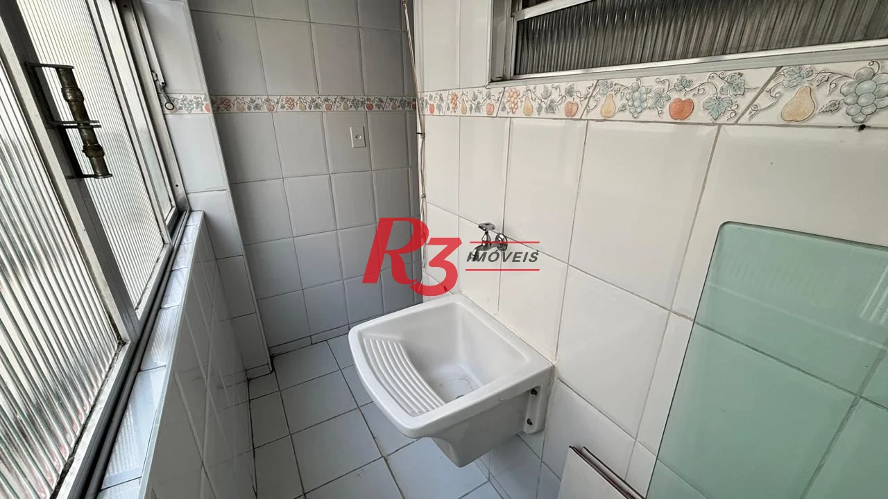 Apartamento com 2 dormitórios à venda, 69 m² por R$ 420.000,00 - Encruzilhada - Santos/SP