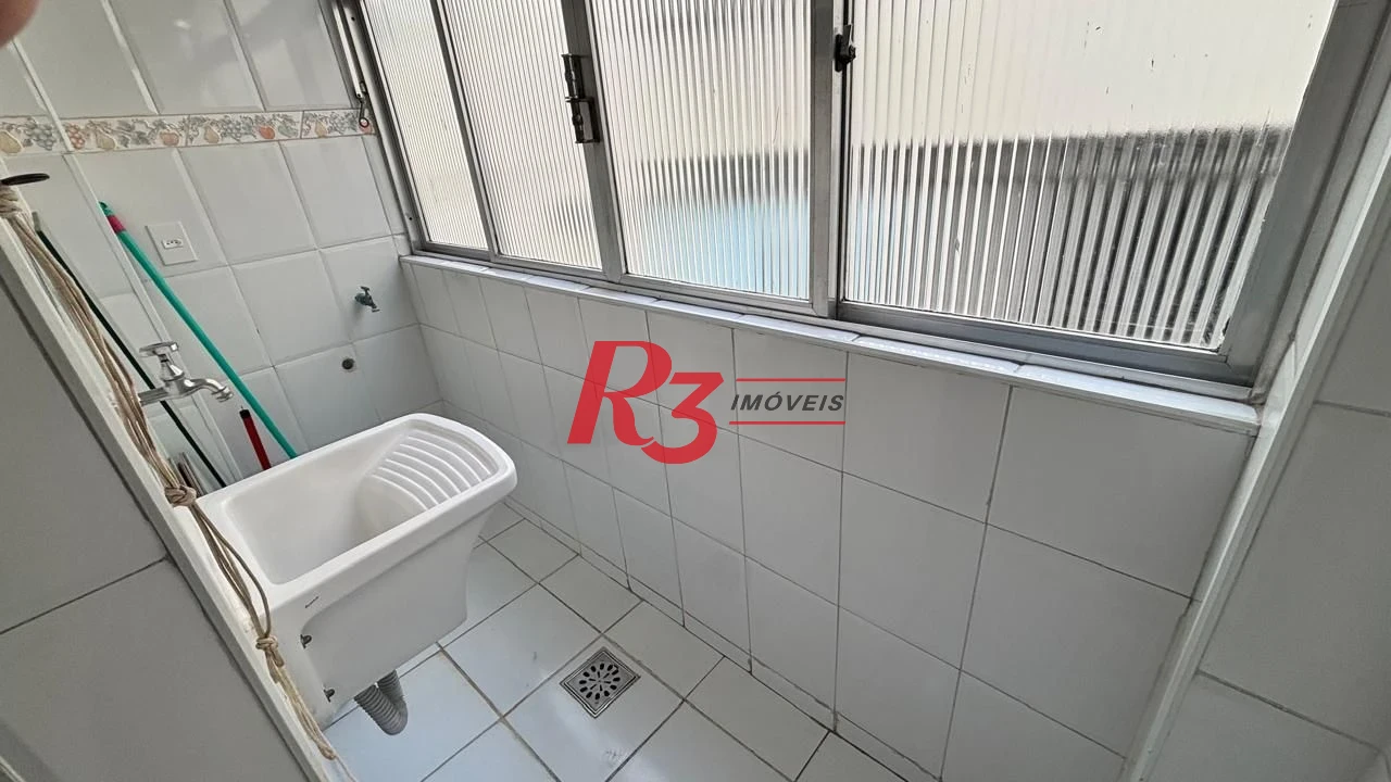 Apartamento com 2 dormitórios à venda, 69 m² por R$ 420.000,00 - Encruzilhada - Santos/SP