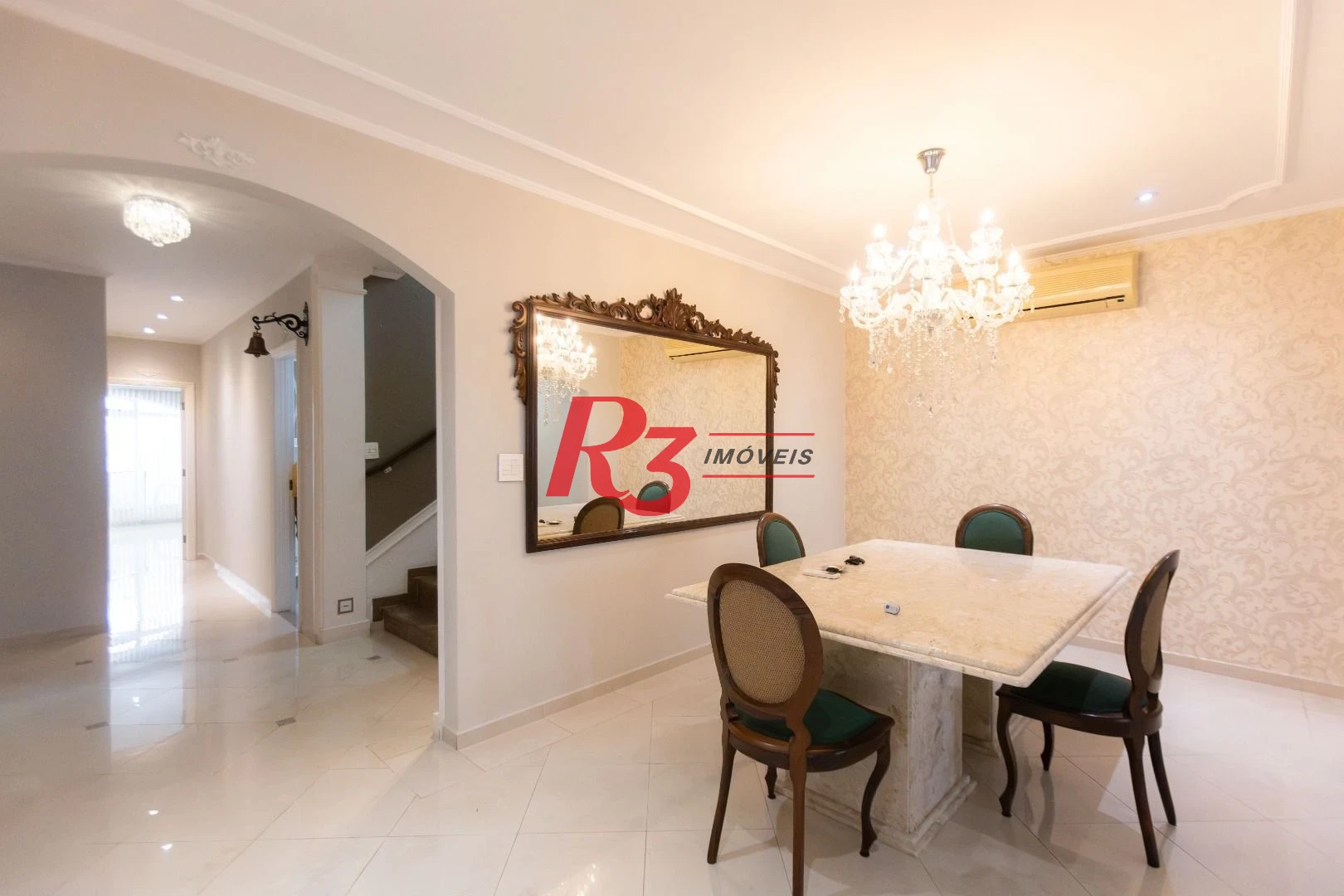 Casa com 4 dormitórios à venda, 303 m² por R$ 4.250.000,00 - Ponta da Praia - Santos/SP