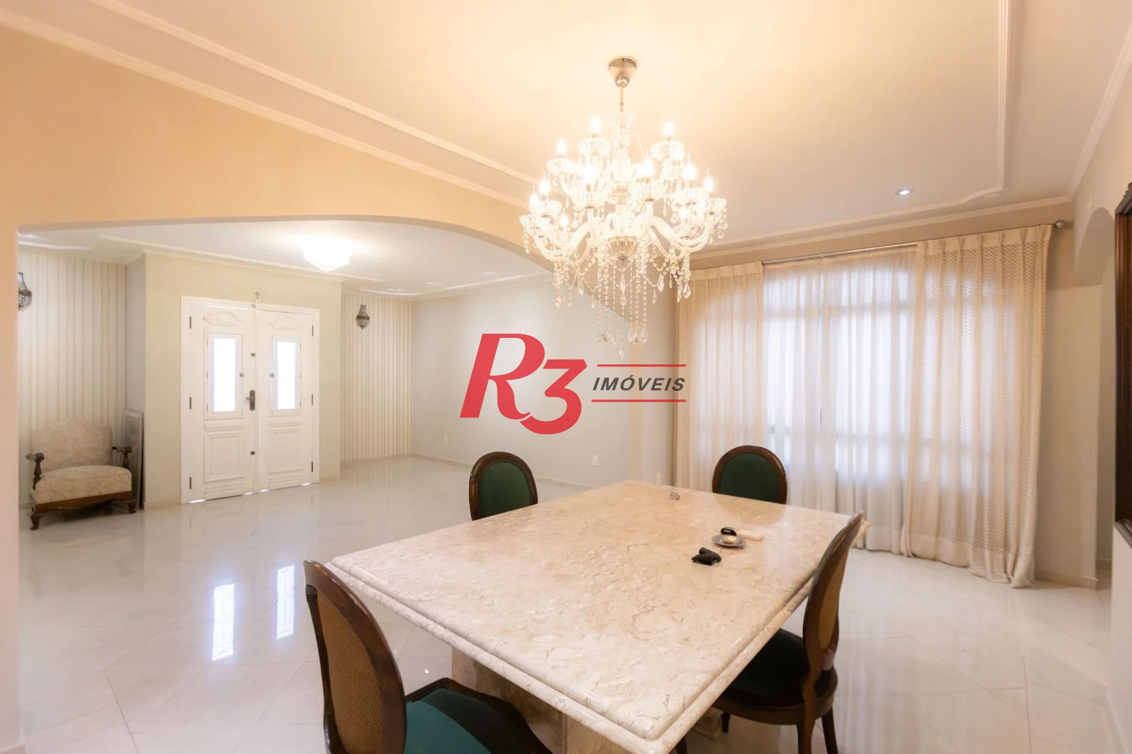 Casa com 4 dormitórios à venda, 303 m² por R$ 4.250.000,00 - Ponta da Praia - Santos/SP
