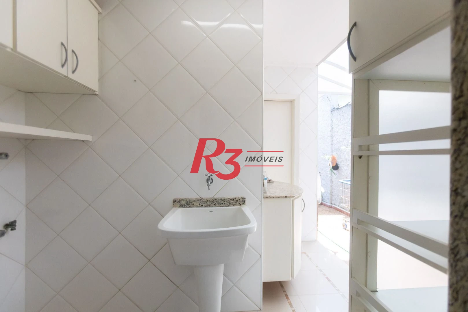 Casa com 4 dormitórios à venda, 303 m² por R$ 4.250.000,00 - Ponta da Praia - Santos/SP