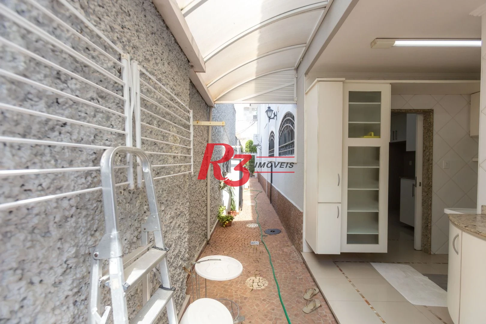 Casa com 4 dormitórios à venda, 303 m² por R$ 4.250.000,00 - Ponta da Praia - Santos/SP
