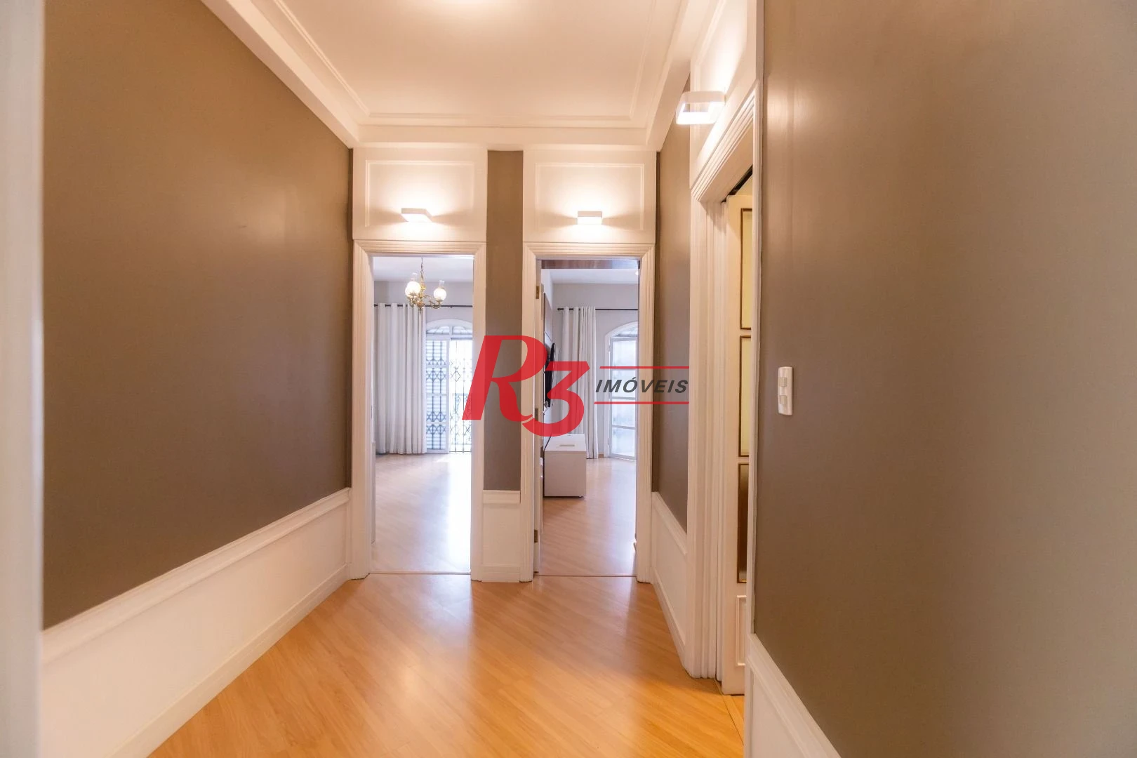 Casa com 4 dormitórios à venda, 303 m² por R$ 4.250.000,00 - Ponta da Praia - Santos/SP