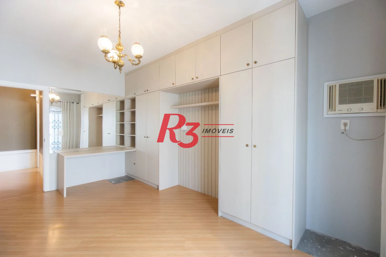 Casa com 4 dormitórios à venda, 303 m² por R$ 4.250.000,00 - Ponta da Praia - Santos/SP