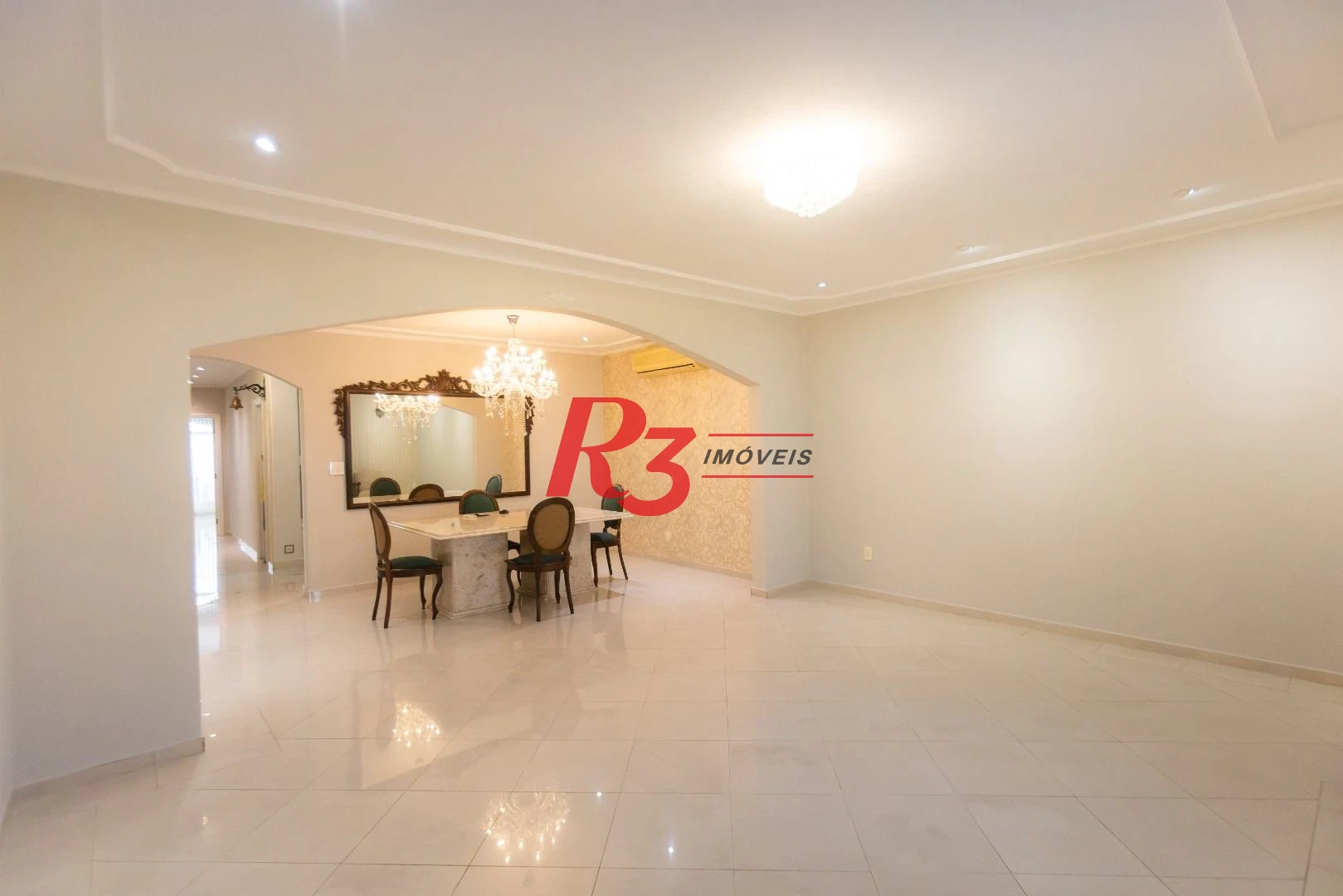 Casa com 4 dormitórios à venda, 303 m² por R$ 4.250.000,00 - Ponta da Praia - Santos/SP