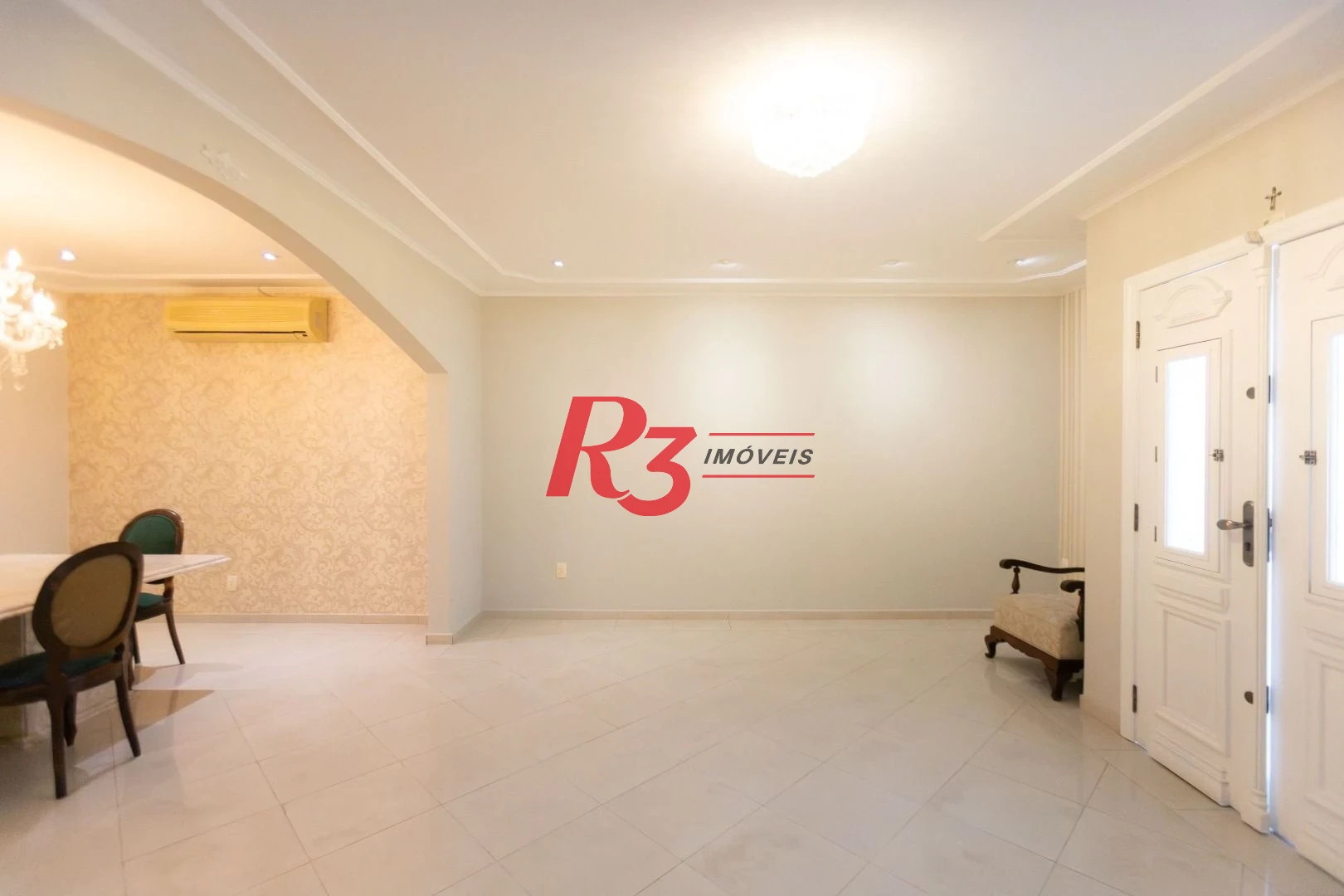 Casa com 4 dormitórios à venda, 303 m² por R$ 4.250.000,00 - Ponta da Praia - Santos/SP