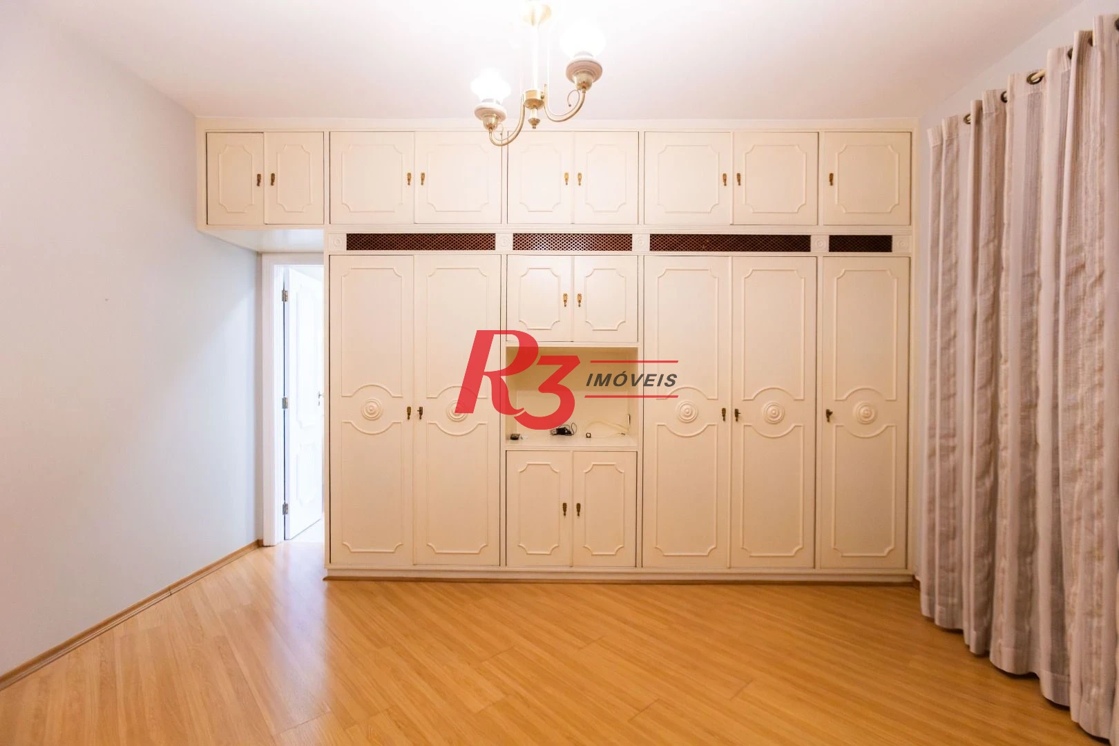 Casa com 4 dormitórios à venda, 303 m² por R$ 4.250.000,00 - Ponta da Praia - Santos/SP