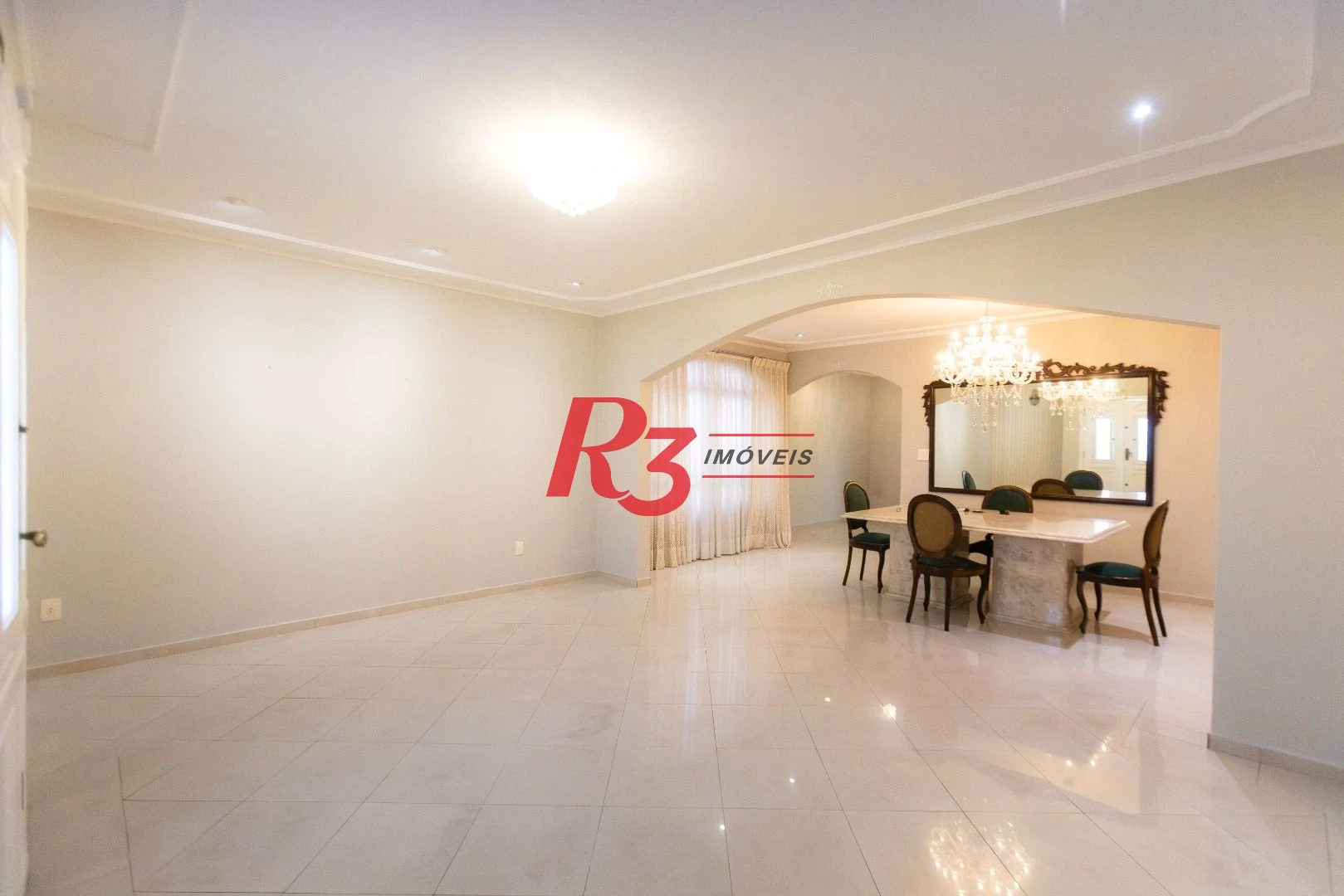 Casa com 4 dormitórios à venda, 303 m² por R$ 4.250.000,00 - Ponta da Praia - Santos/SP