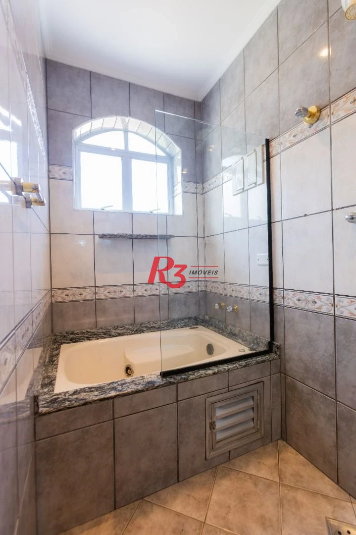 Casa com 4 dormitórios à venda, 303 m² por R$ 4.250.000,00 - Ponta da Praia - Santos/SP