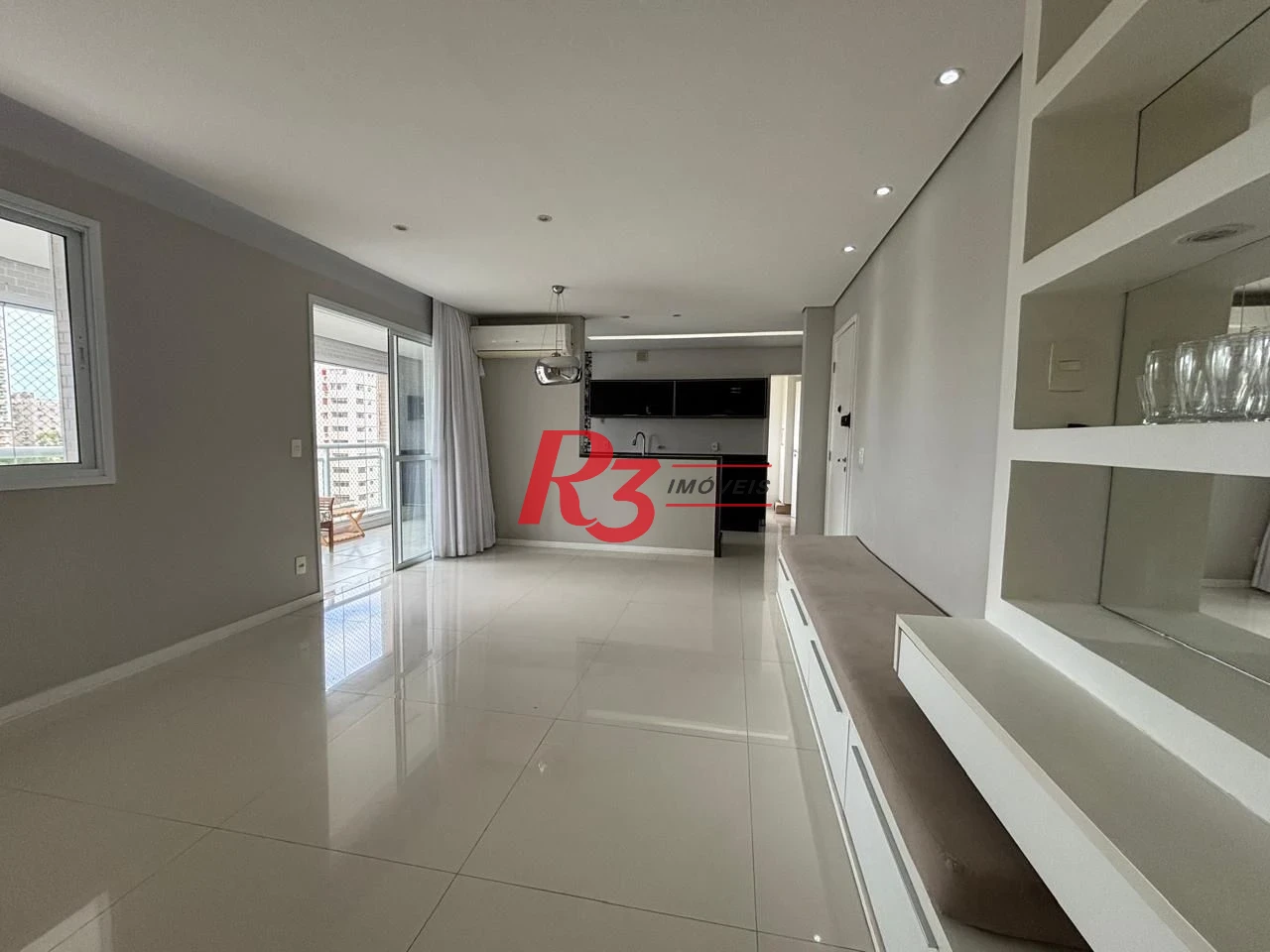 Apartamento com 3 dormitórios à venda, 98 m² por R$ 1.150.000,00 - Marapé - Santos/SP