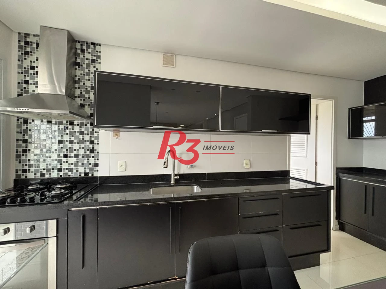 Apartamento com 3 dormitórios à venda, 98 m² por R$ 1.150.000,00 - Marapé - Santos/SP