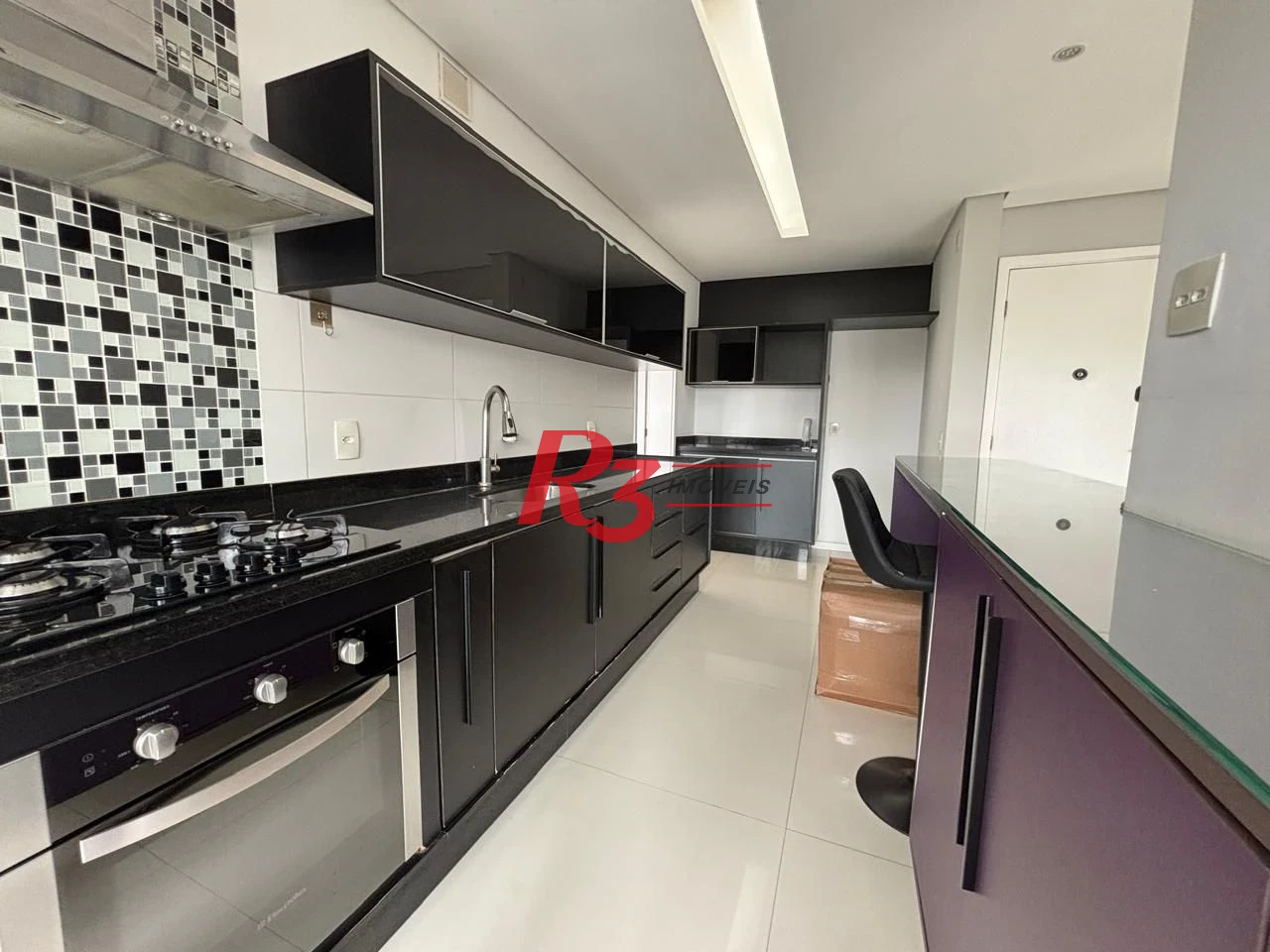 Apartamento com 3 dormitórios à venda, 98 m² por R$ 1.150.000,00 - Marapé - Santos/SP