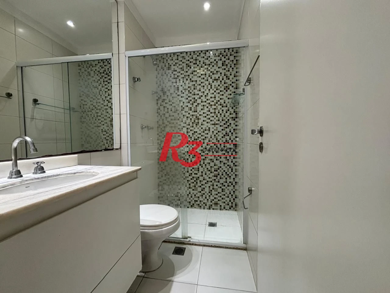 Apartamento com 3 dormitórios à venda, 98 m² por R$ 1.150.000,00 - Marapé - Santos/SP