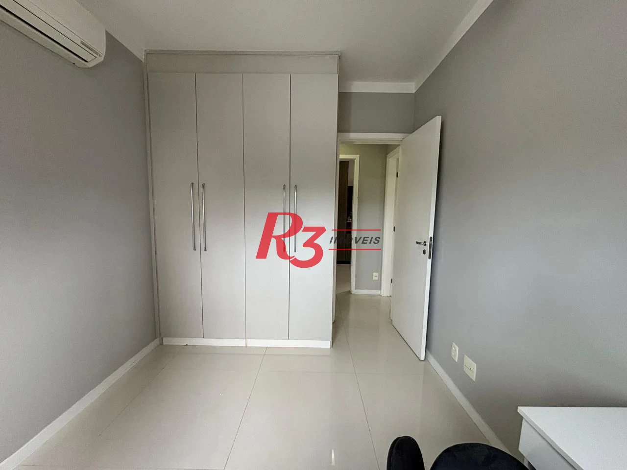 Apartamento com 3 dormitórios à venda, 98 m² por R$ 1.150.000,00 - Marapé - Santos/SP