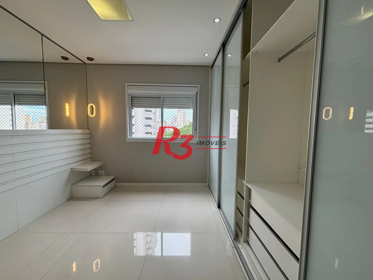 Apartamento com 3 dormitórios à venda, 98 m² por R$ 1.150.000,00 - Marapé - Santos/SP