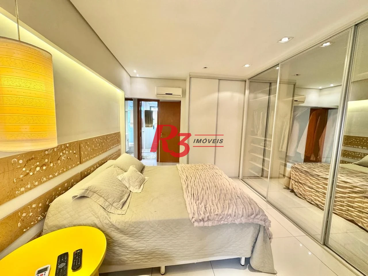 Apartamento com 2 dormitórios à venda, 111 m² por R$ 1.580.000,00 - Ponta da Praia - Santos/SP
