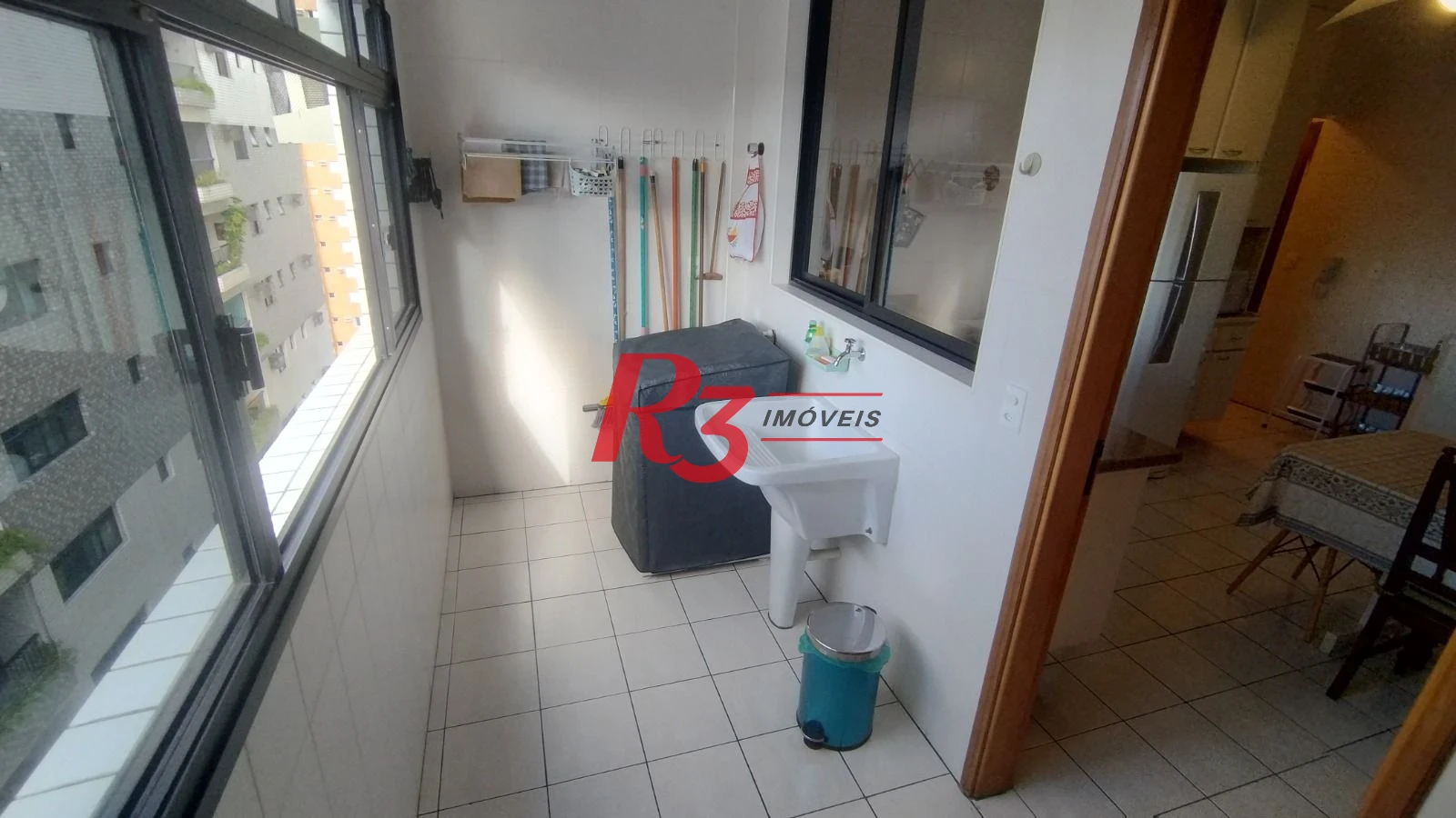Apartamento com 3 dormitórios à venda, 120 m² por R$ 1.175.000,00 - Pompéia - Santos/SP