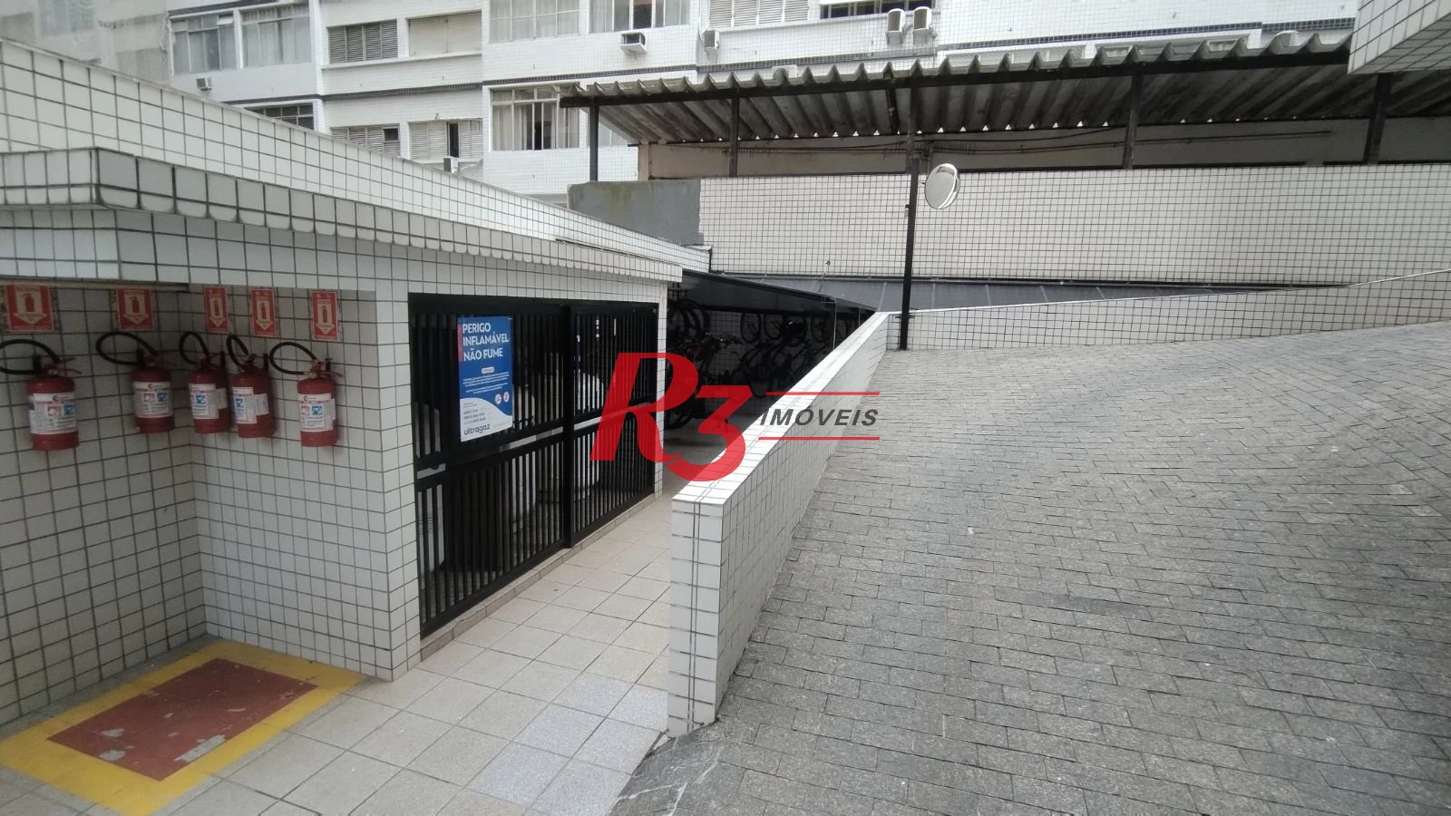 Apartamento com 3 dormitórios à venda, 120 m² por R$ 1.175.000,00 - Pompéia - Santos/SP