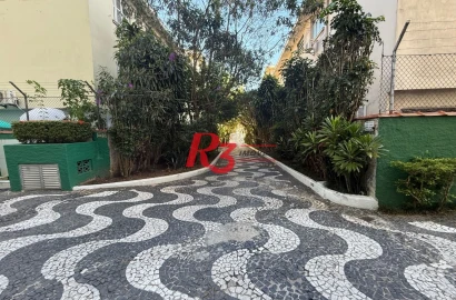 Apartamento com 3 dormitórios à venda, 130 m² por R$ 820.000,00 - Gonzaga - Santos/SP