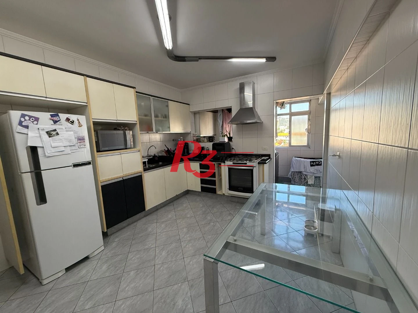 Apartamento com 3 dormitórios à venda, 130 m² por R$ 820.000,00 - Gonzaga - Santos/SP