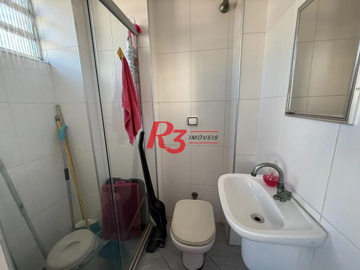 Apartamento com 3 dormitórios à venda, 130 m² por R$ 820.000,00 - Gonzaga - Santos/SP