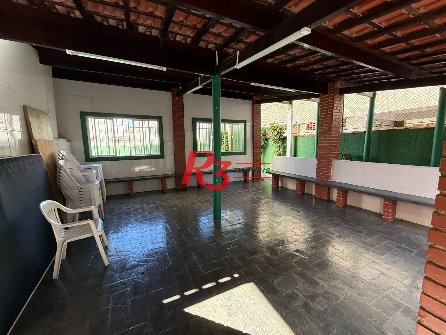 Apartamento com 3 dormitórios à venda, 130 m² por R$ 820.000,00 - Gonzaga - Santos/SP