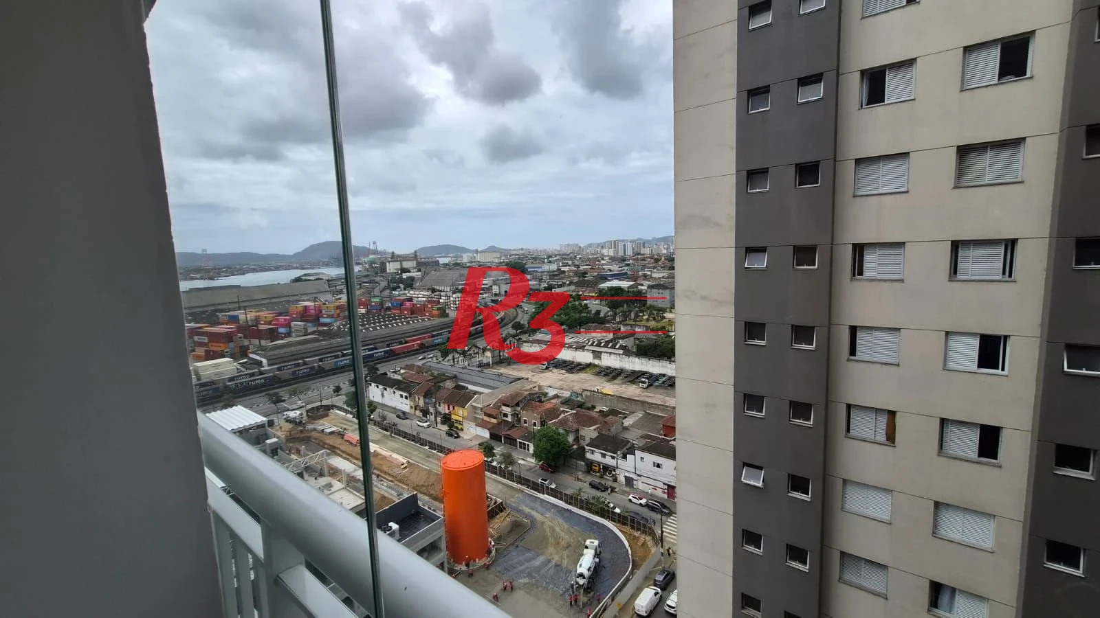Sala para alugar, 42 m² por R$ 3.000,00/mês - Vila Matias - Santos/SP