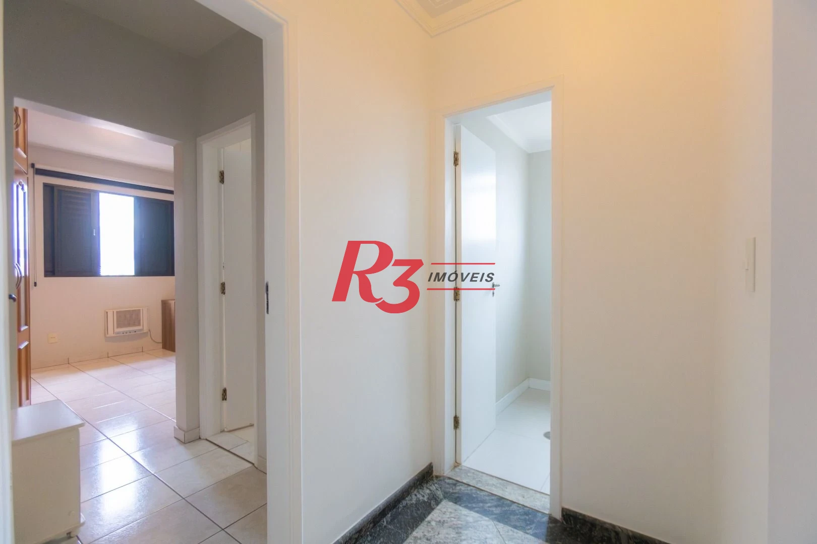 Apartamento com 3 dormitórios à venda, 137 m² por R$ 1.200.000,00 - Aparecida - Santos/SP
