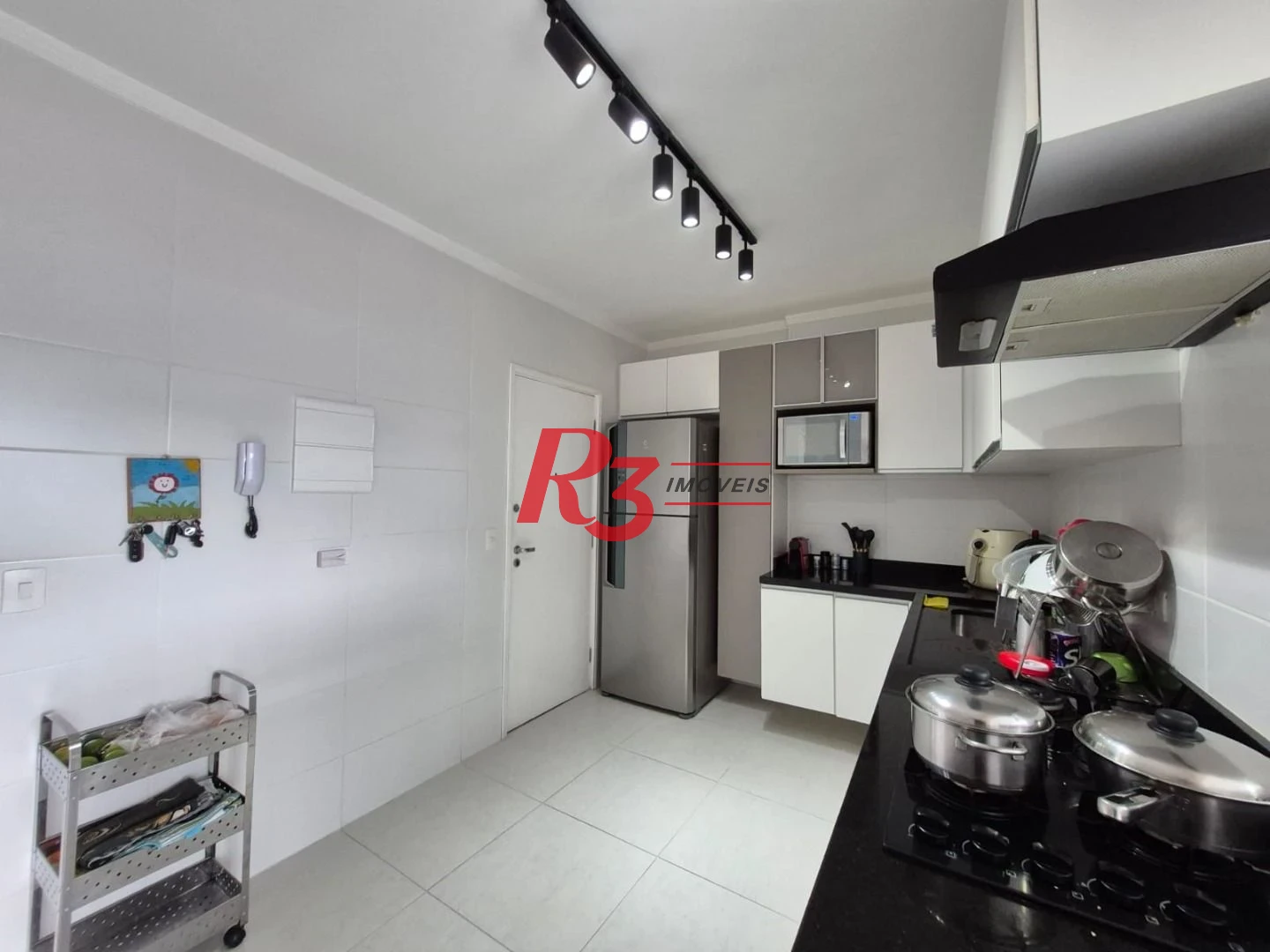 Apartamento com 3 dormitórios à venda, 117 m² por R$ 790.000,00 - Campo Grande - Santos/SP