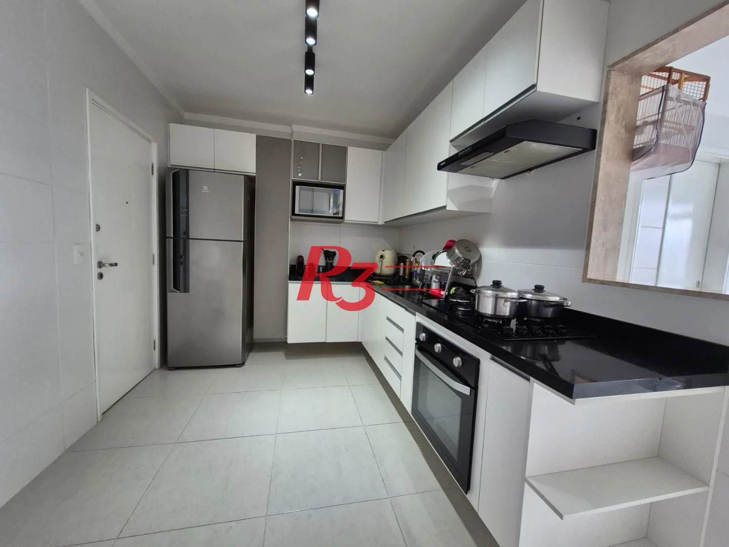 Apartamento com 3 dormitórios à venda, 117 m² por R$ 790.000,00 - Campo Grande - Santos/SP