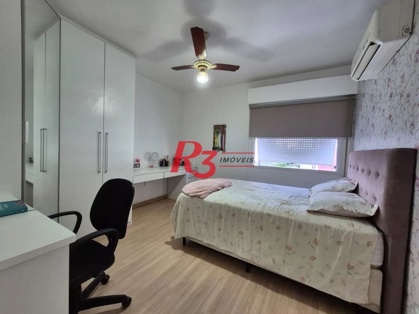 Apartamento com 3 dormitórios à venda, 117 m² por R$ 790.000,00 - Campo Grande - Santos/SP