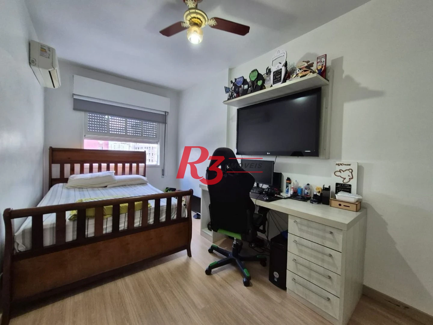 Apartamento com 3 dormitórios à venda, 117 m² por R$ 790.000,00 - Campo Grande - Santos/SP