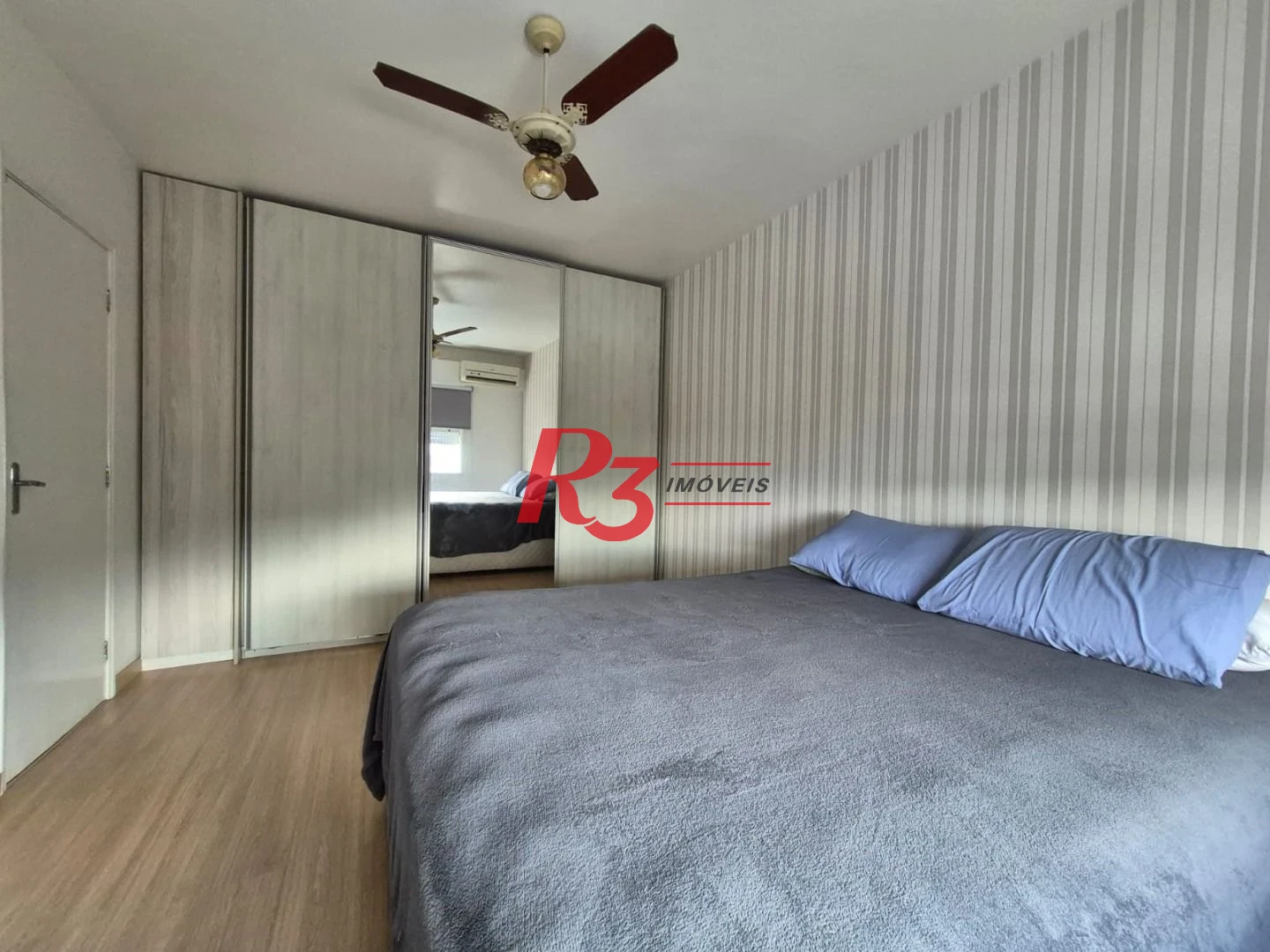 Apartamento com 3 dormitórios à venda, 117 m² por R$ 790.000,00 - Campo Grande - Santos/SP