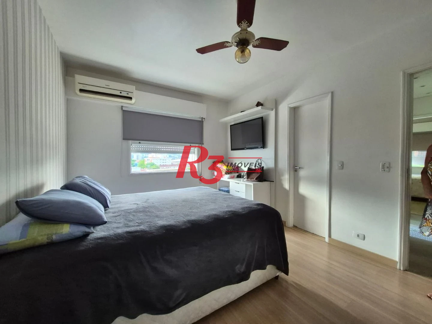 Apartamento com 3 dormitórios à venda, 117 m² por R$ 790.000,00 - Campo Grande - Santos/SP