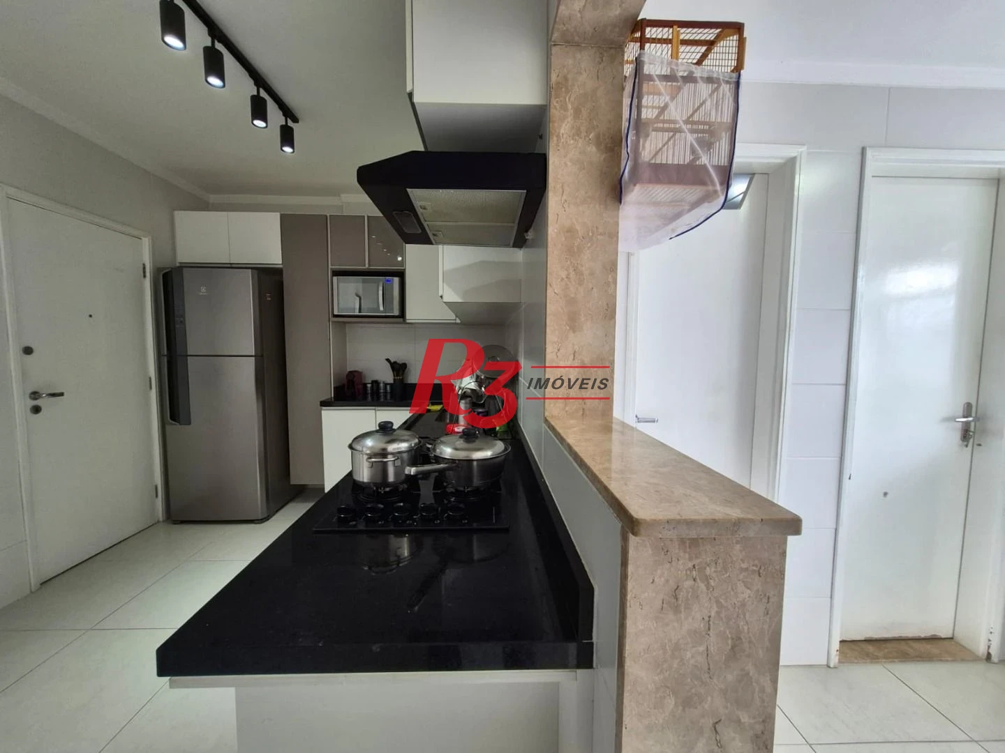 Apartamento com 3 dormitórios à venda, 117 m² por R$ 790.000,00 - Campo Grande - Santos/SP