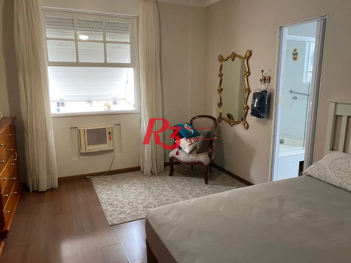 Apartamento com 2 dormitórios à venda, 118 m² por R$ 731.000,00 - Gonzaga - Santos/SP
