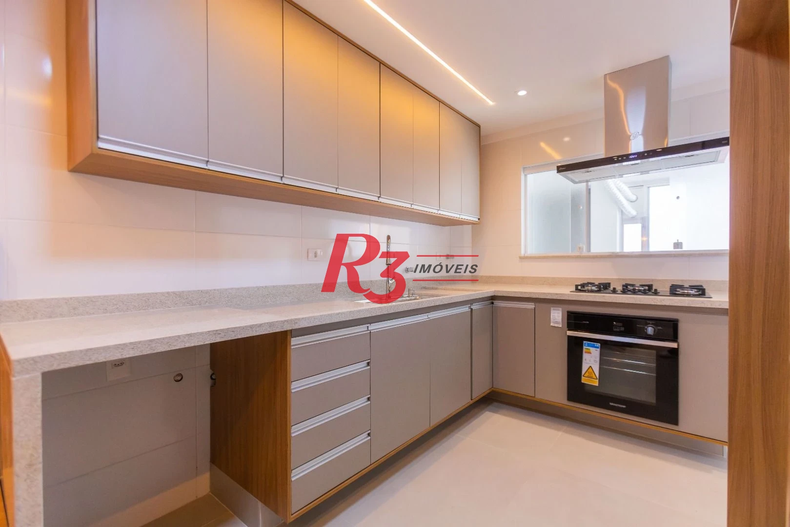 Apartamento à venda, 160 m² por R$ 1.899.000,00 - Boqueirão - Santos/SP