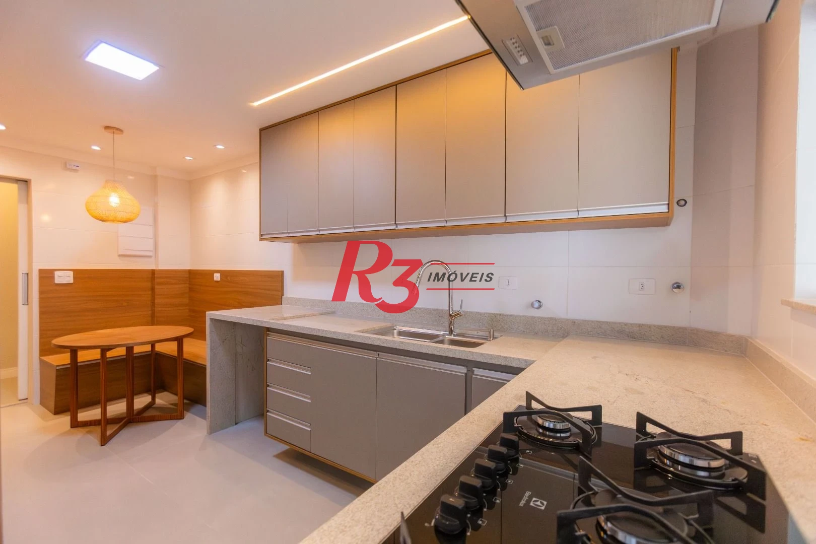 Apartamento à venda, 160 m² por R$ 1.899.000,00 - Boqueirão - Santos/SP