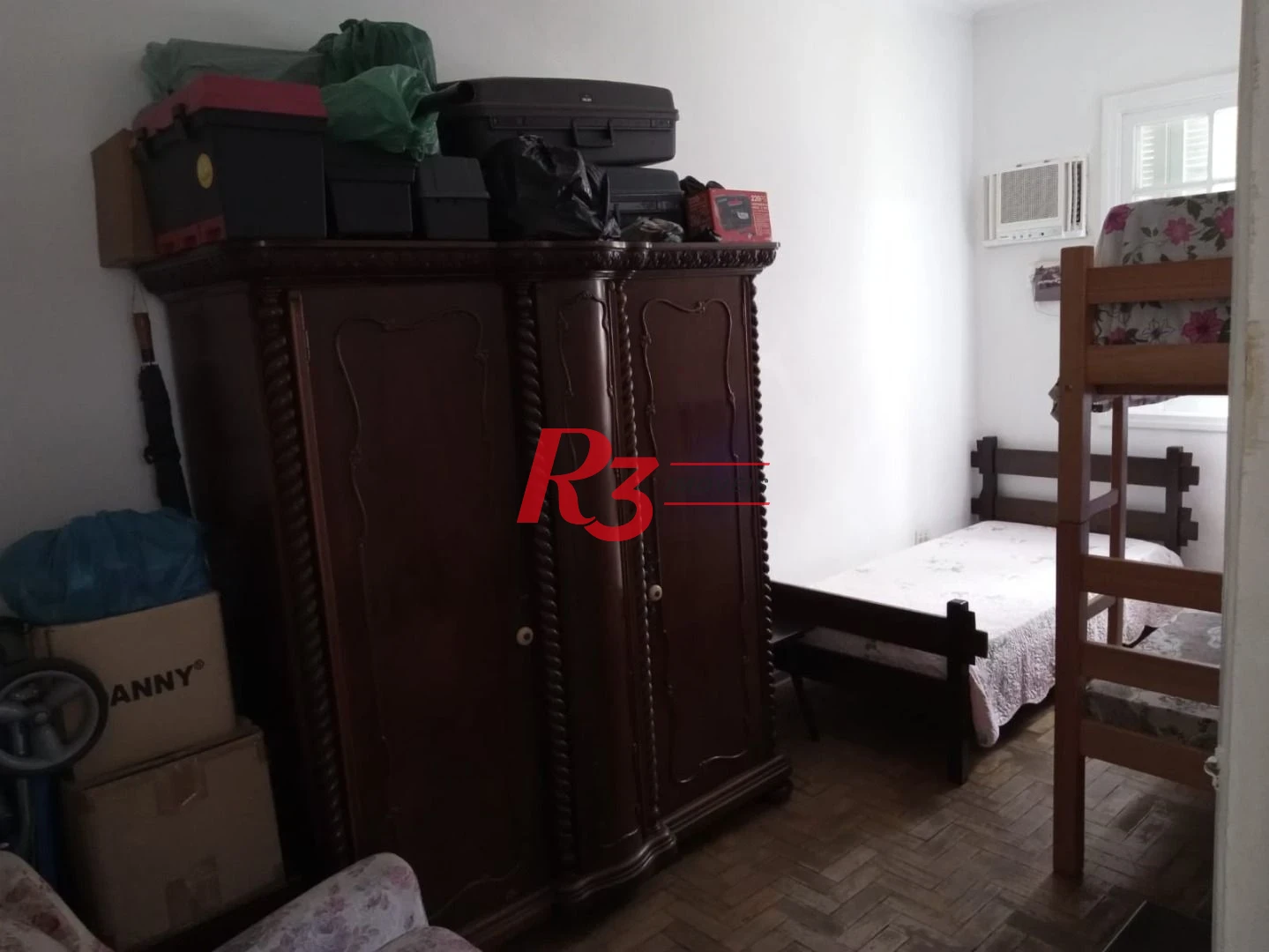 Apartamento com 2 dormitórios à venda, 57 m² por R$ 426.000,00 - Embaré - Santos/SP