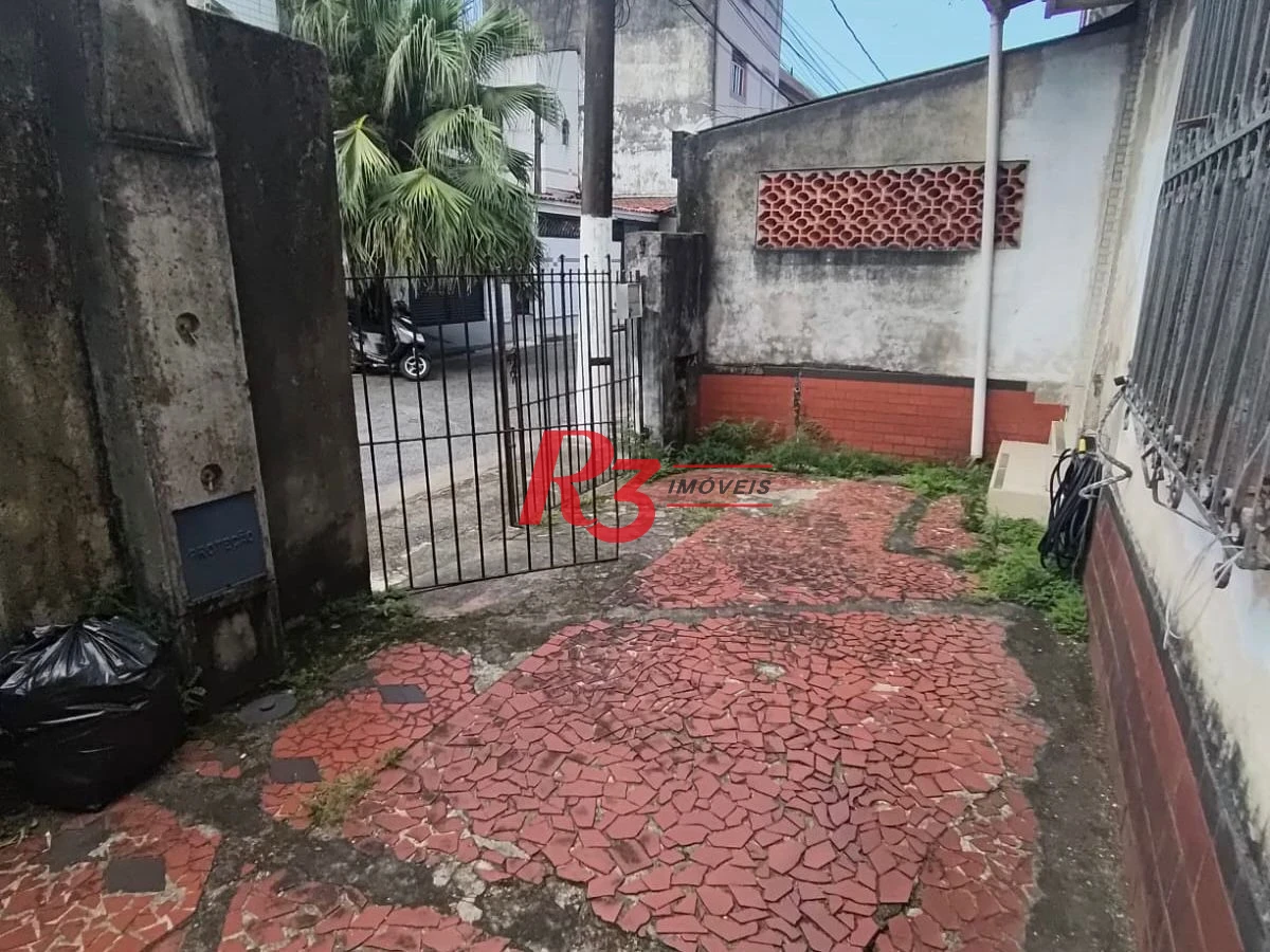 Sobrado à venda, 135 m² por R$ 405.000,00 - Vila Matias - Santos/SP