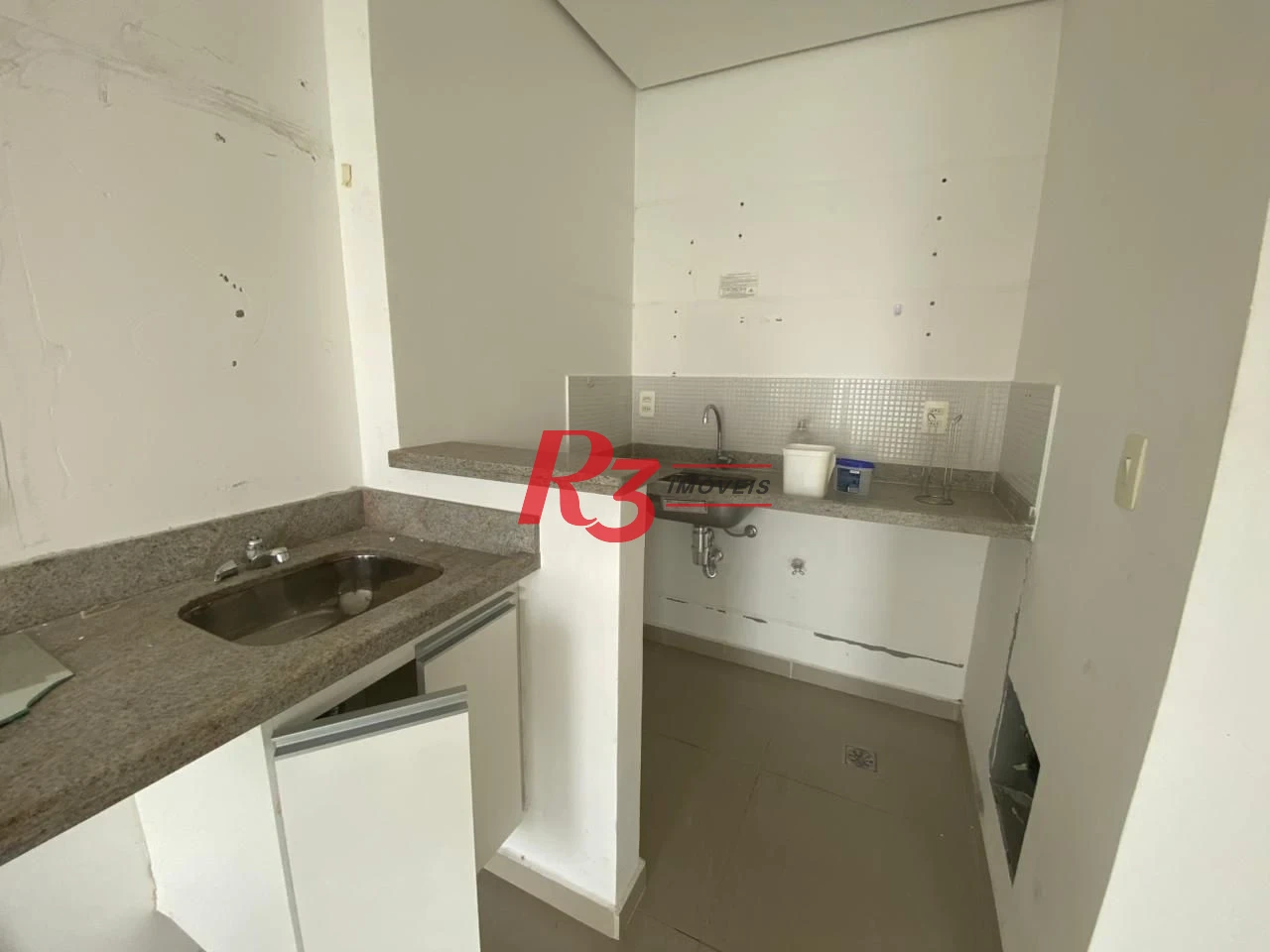 Sala à venda, 47 m² por R$ 555.000,00 - Boqueirão - Santos/SP