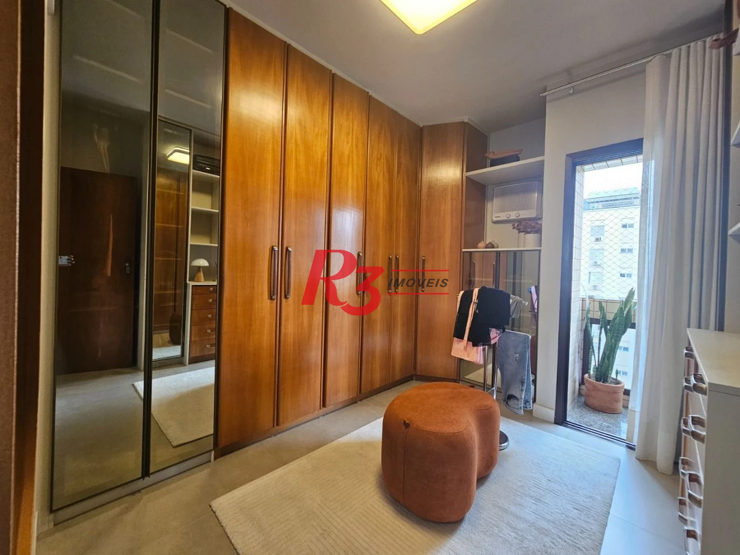Apartamento com 4 dormitórios à venda, 165 m² por R$ 1.600.000,00 - Pompéia - Santos/SP