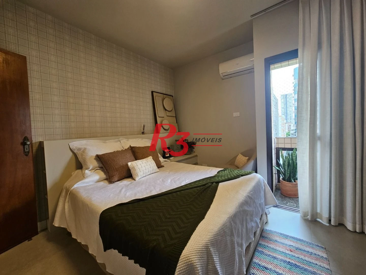 Apartamento com 4 dormitórios à venda, 165 m² por R$ 1.600.000,00 - Pompéia - Santos/SP
