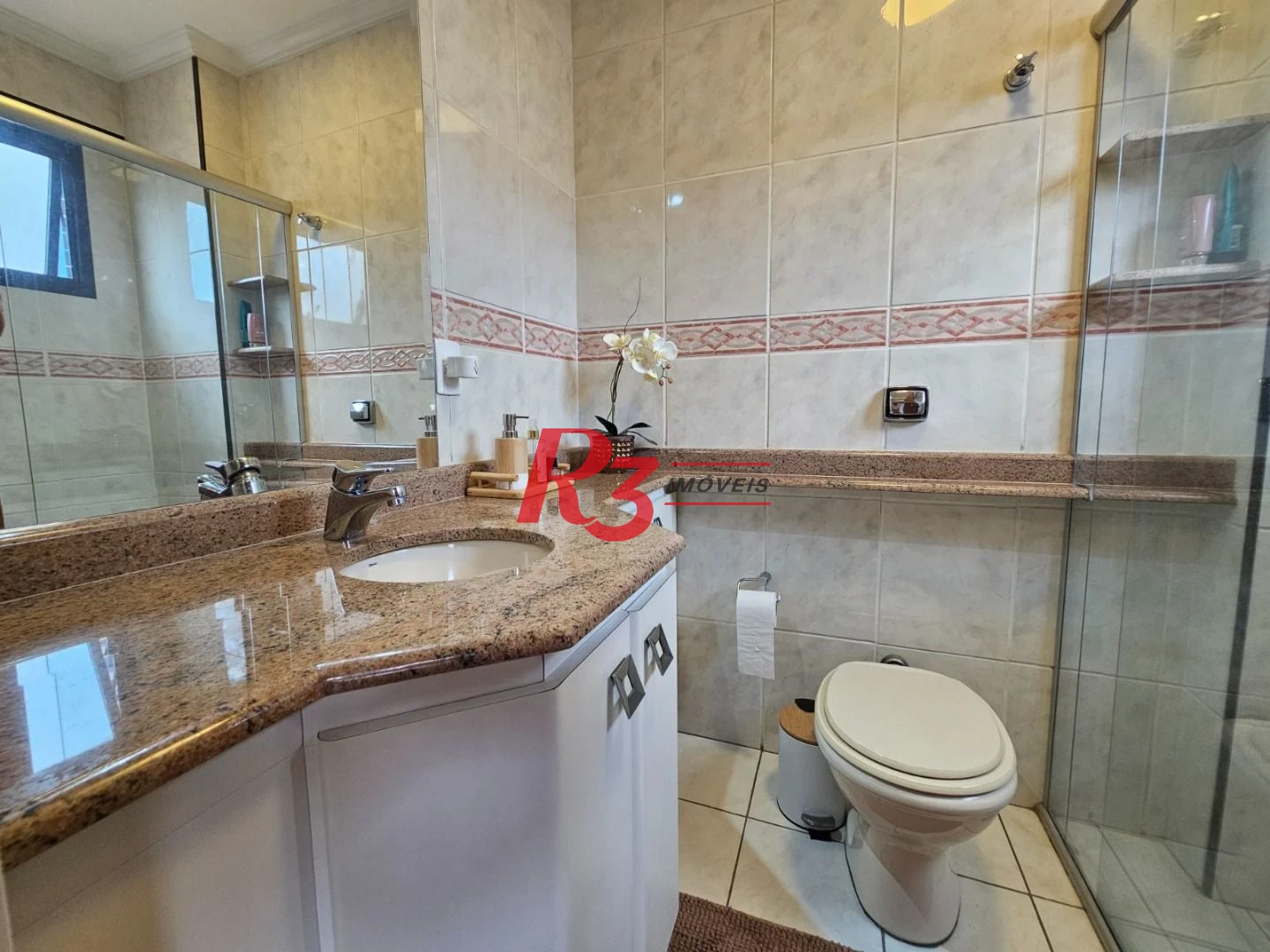 Apartamento com 4 dormitórios à venda, 165 m² por R$ 1.600.000,00 - Pompéia - Santos/SP