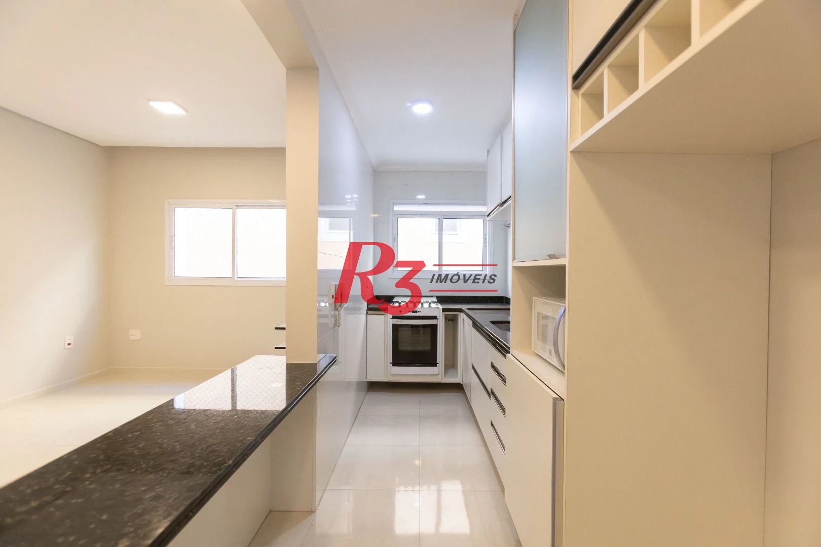 Village com 2 dormitórios à venda, 100 m² por R$ 750.000,00 - Boqueirão - Santos/SP