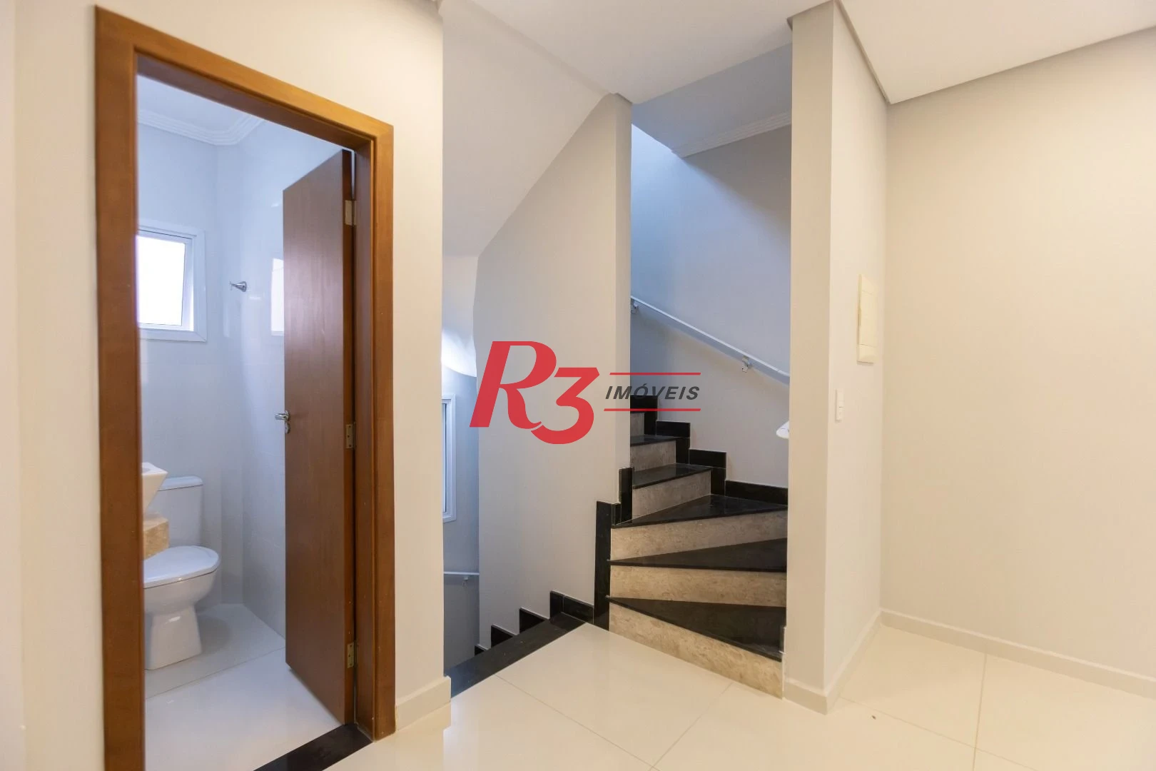 Village com 2 dormitórios à venda, 100 m² por R$ 750.000,00 - Boqueirão - Santos/SP