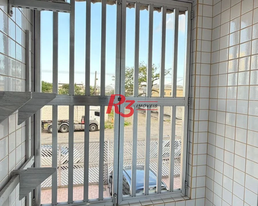 Sobrado com 3 dormitórios à venda, 76 m² por R$ 340.000,00 - Cidade Naútica - São Vicente/SP