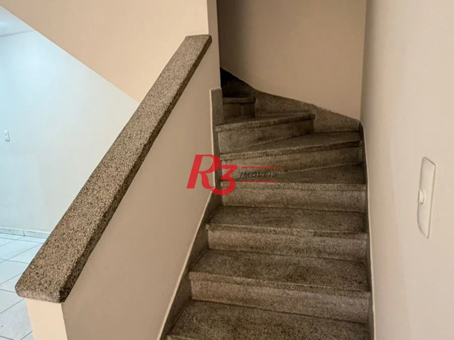 Sobrado com 3 dormitórios à venda, 76 m² por R$ 340.000,00 - Cidade Naútica - São Vicente/SP